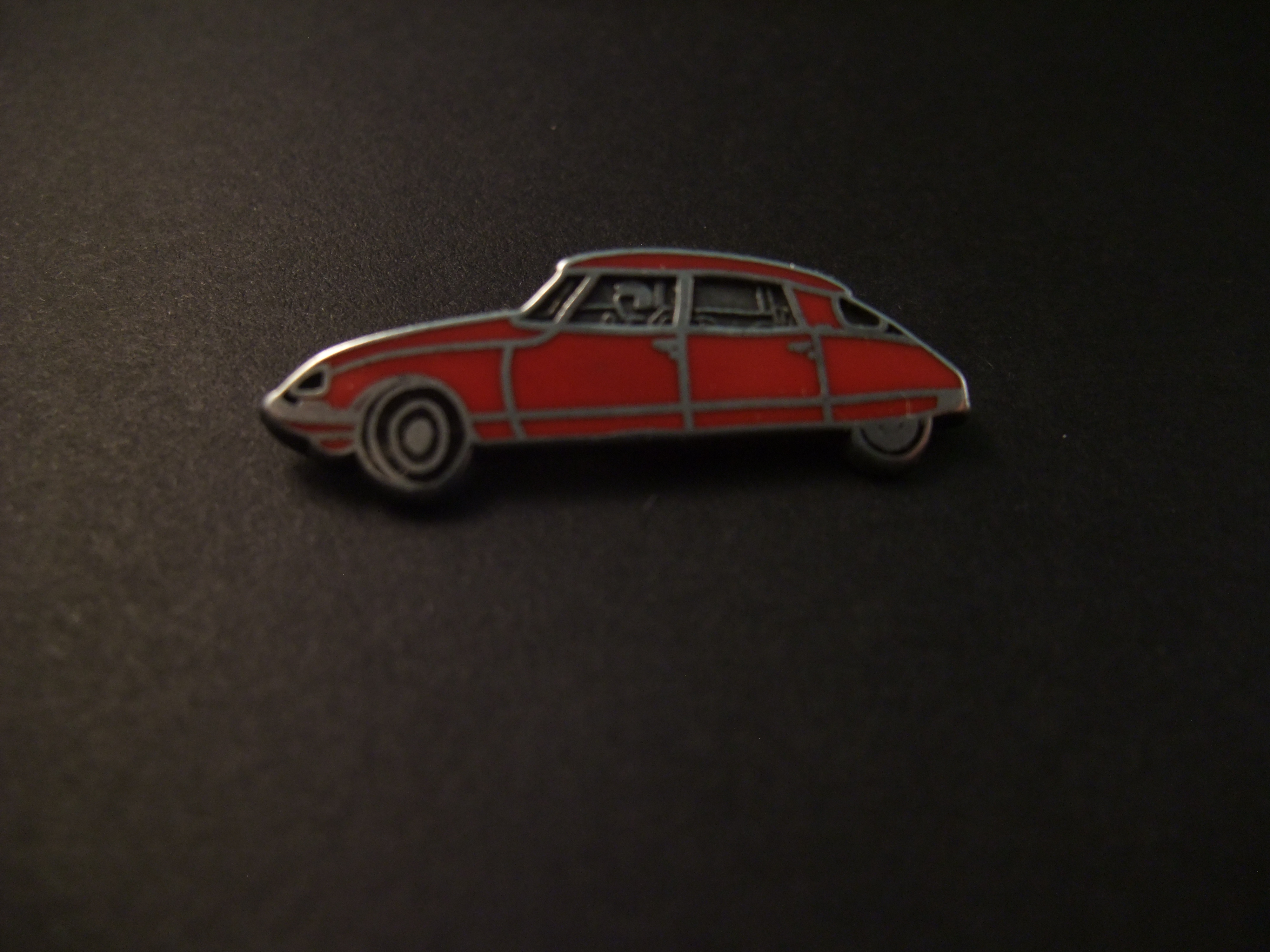 Citroën DS ,(Snoek) rood